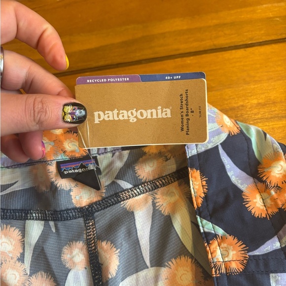 NWT Patagonia Board Shorts Women's Size 14 - Picture 6 of 8